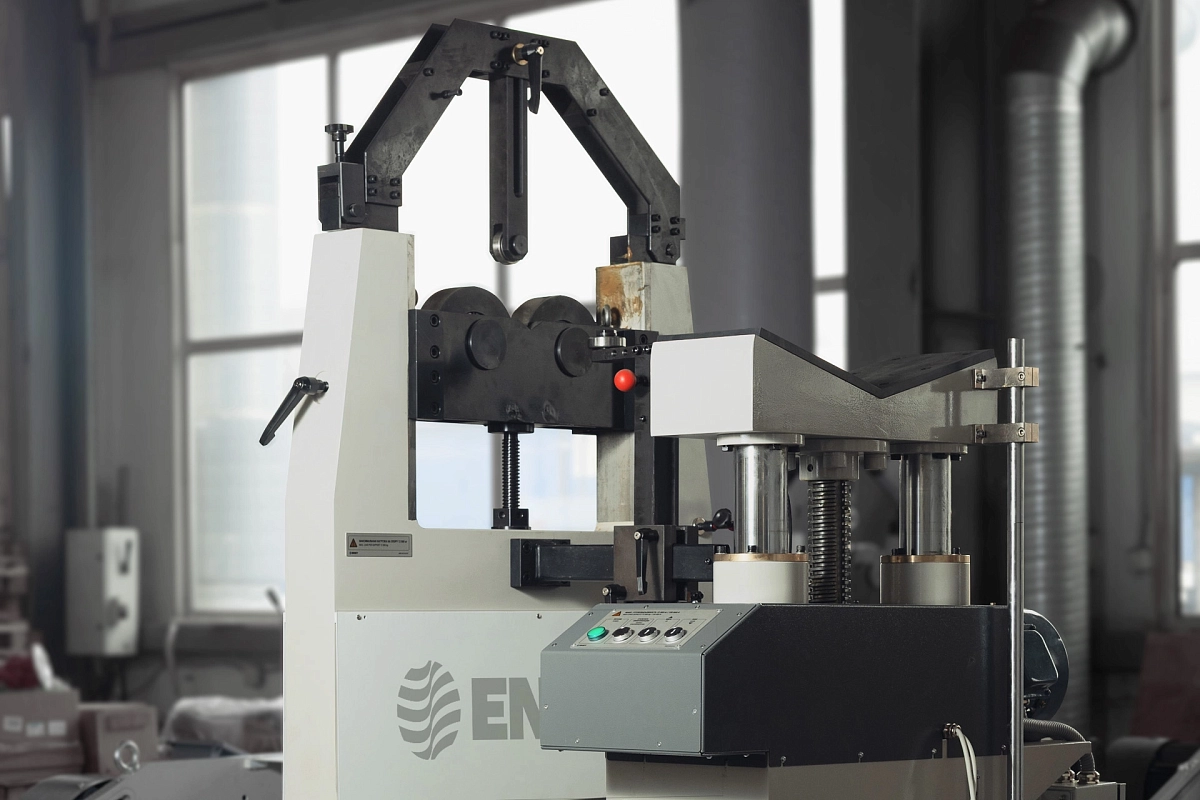 aksis-mnogofunktsionalnyy-universalnyy-kompleks