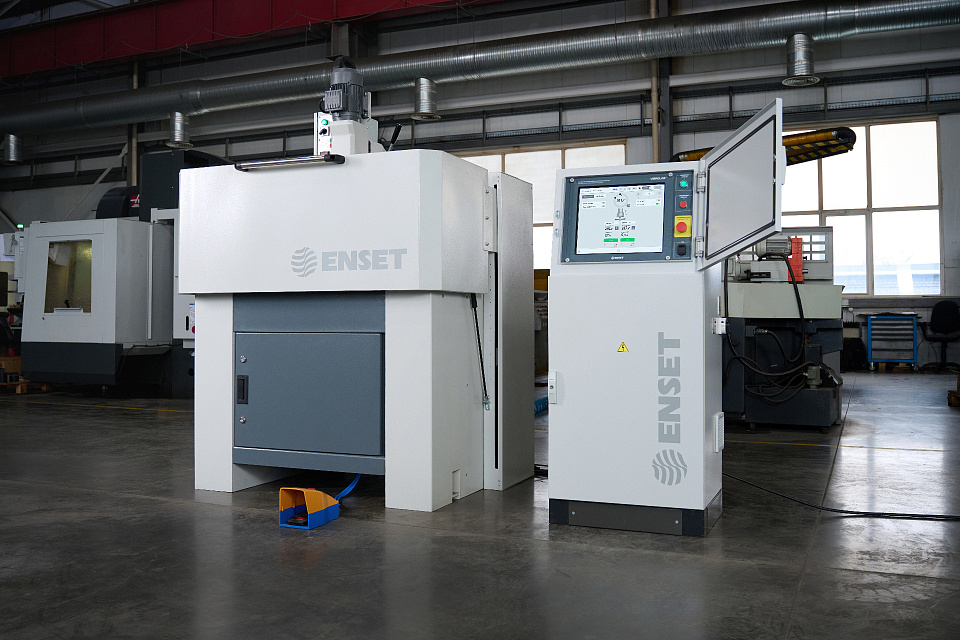 balansirovochnyj-stanok-dlya-krylchatok-konsol-60 4@Станок для балансировки роторов Серия ВЕРТИКАЛЬ
balansirovochnyj-stanok-dlya-krylchatok-konsol-60 5@Станок для балансировки рабочих колес Серия ВЕРТИКАЛЬ
balansirovochnyj-stanok-dlya-krylchatok-konsol-60 7@Станок для балансировки тормозных дисков Серия ВЕРТИКАЛЬ
balansirovochnyj-stanok-dlya-krylchatok-konsol-60 8@Балансировочный станок Серия ВЕРТИКАЛЬ
balansirovochnyj-stanok-dlya-krylchatok-konsol-60 9@Фото станка для балансировки роторов Серия ВЕРТИКАЛЬ
balansirovochnyj-stanok-dlya-krylchatok-konsol-60 6@Балансировочный станок Серия ВЕРТИКАЛЬ от Энсет