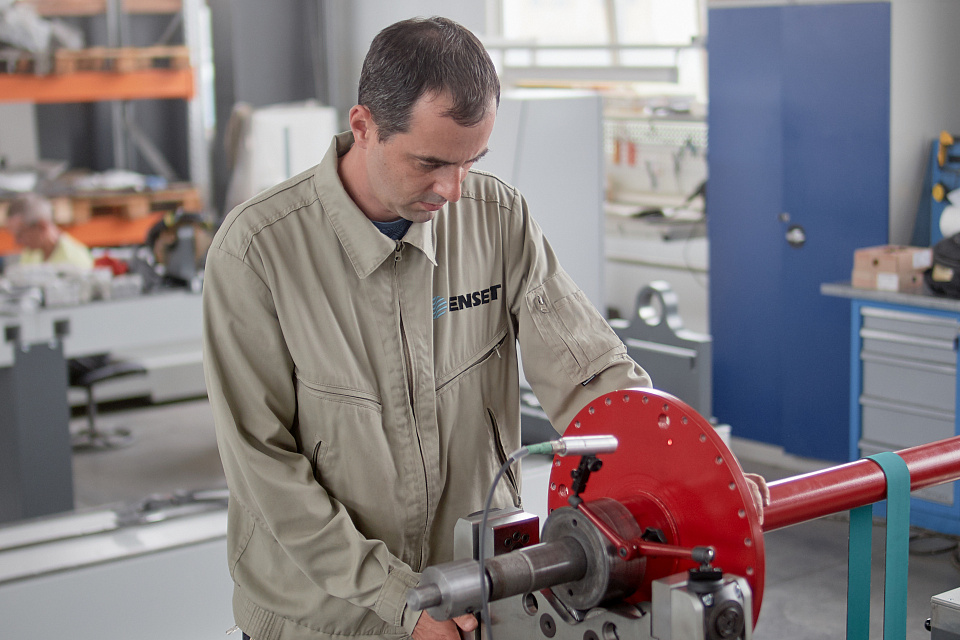 Станок для балансировки якорей электродвигателя ДБР-3000Д